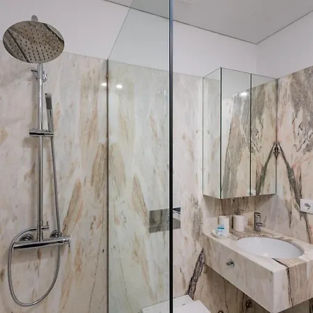 Apartment Guestready - A Moment In Time 1 & 3 *